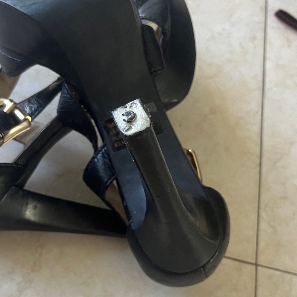 Michael Kors Black and Gold Women's Heels 8 1/2 - Picture 3 of 10